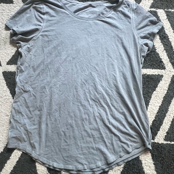 lululemon athletica Tops - Lululemon T-shirt, sz 10